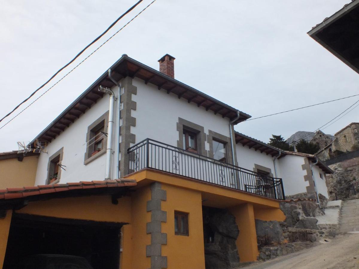 Casa Rural El Enebral En Potes Picos De Euopa Colio Kültér fotó