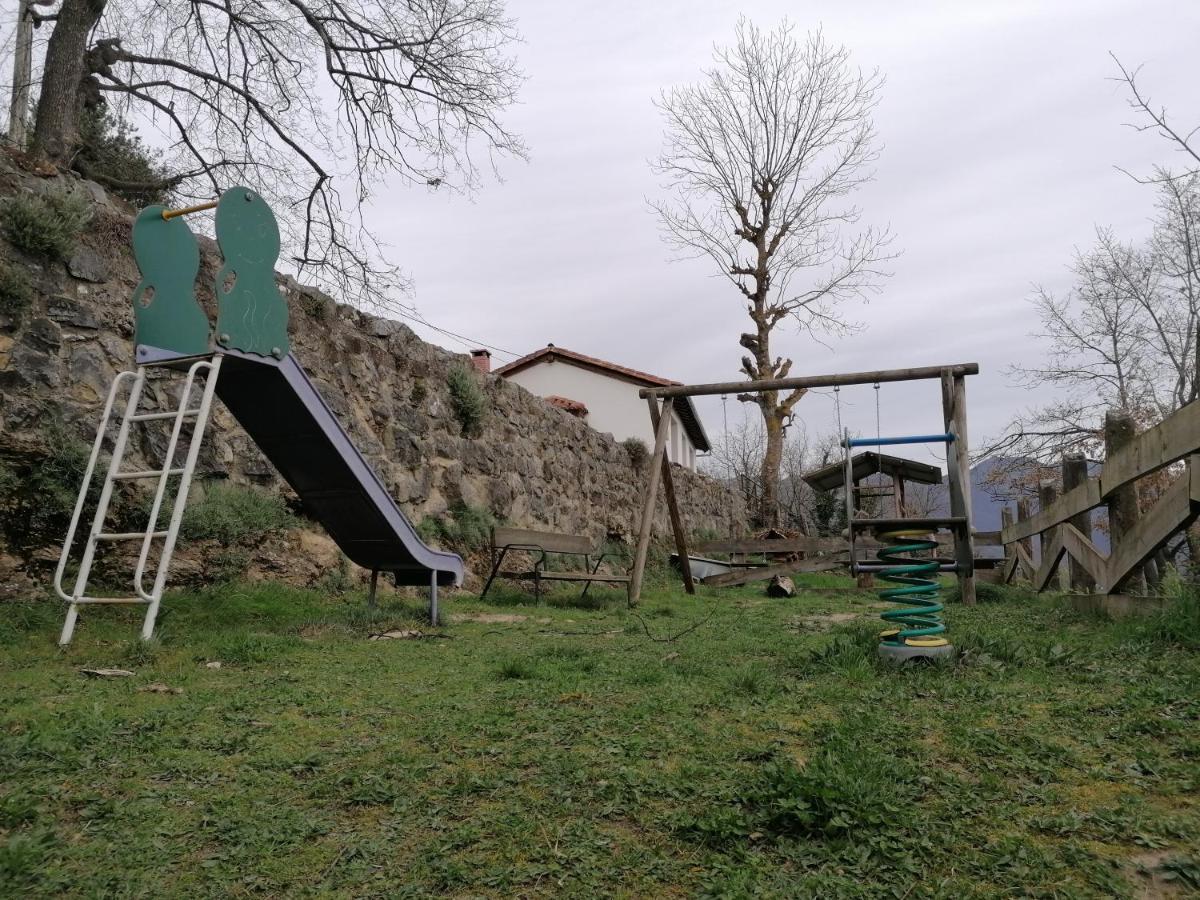 Casa Rural El Enebral En Potes Picos De Euopa Colio Kültér fotó