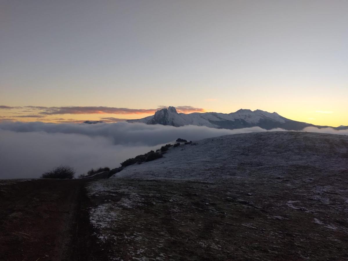Casa Rural El Enebral En Potes Picos De Euopa Colio Kültér fotó